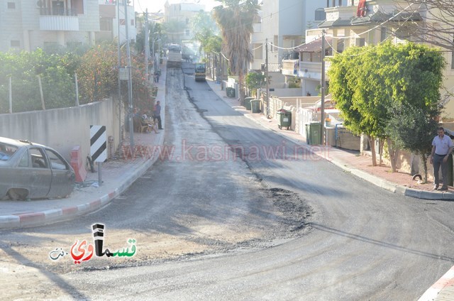  الرئيس عادل بدير  كل اهالي كفرقاسم تحالفي واعمل دون تمييز وساعبد كل شوارع البلدة مع نهاية 2017 , وتسعدني فرحة امهاتي بهذه الانجازات